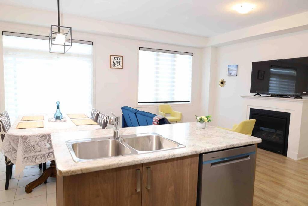 Вилла Povey Retreat Centre Wellington Фергюс Экстерьер фото
